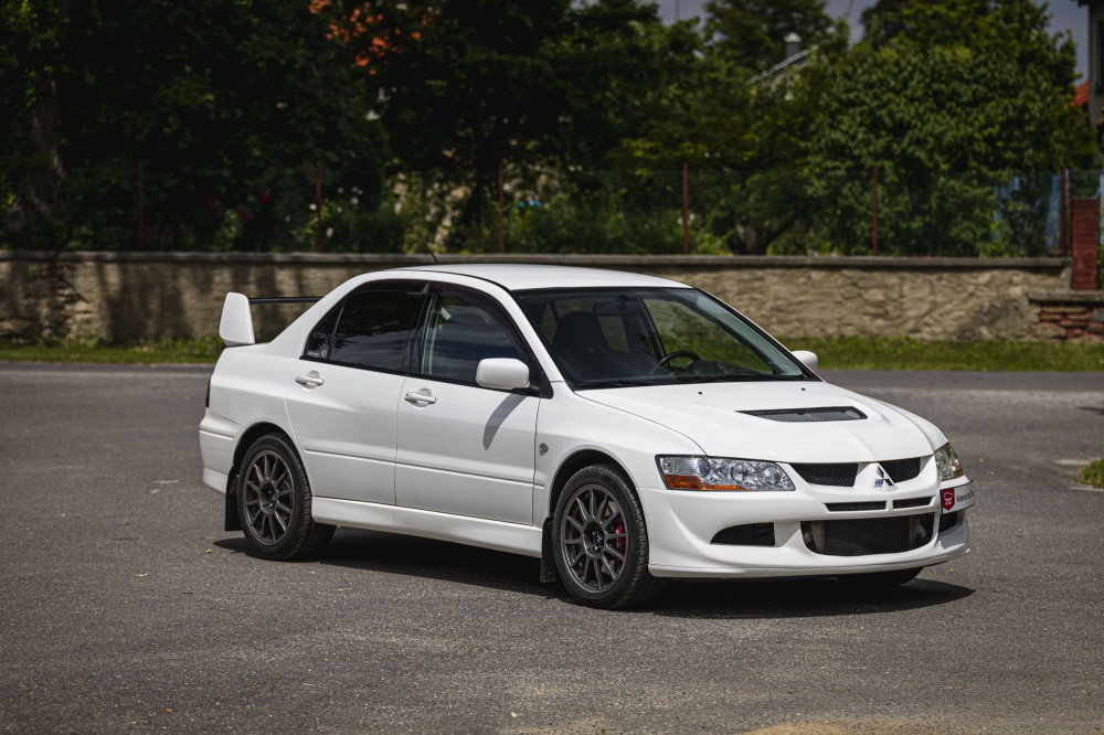 0-2500x0-storage-uploads-media-car-1201-mitsubishi-lancer-evo-8-fq-320-1-s0fj-.jpg