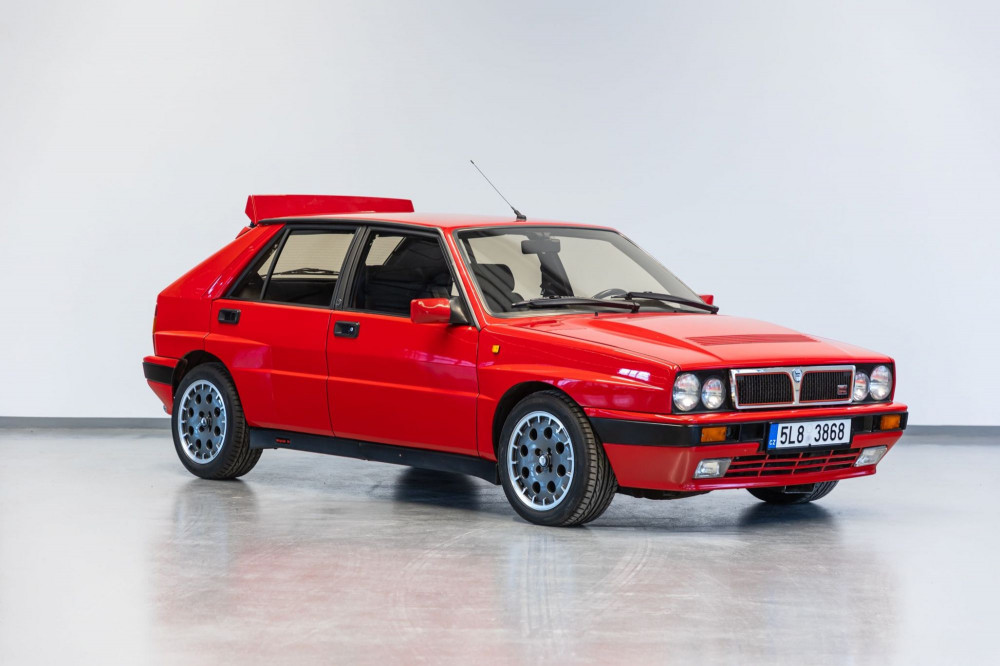 0-lancia-delta-16v-37-.jpg