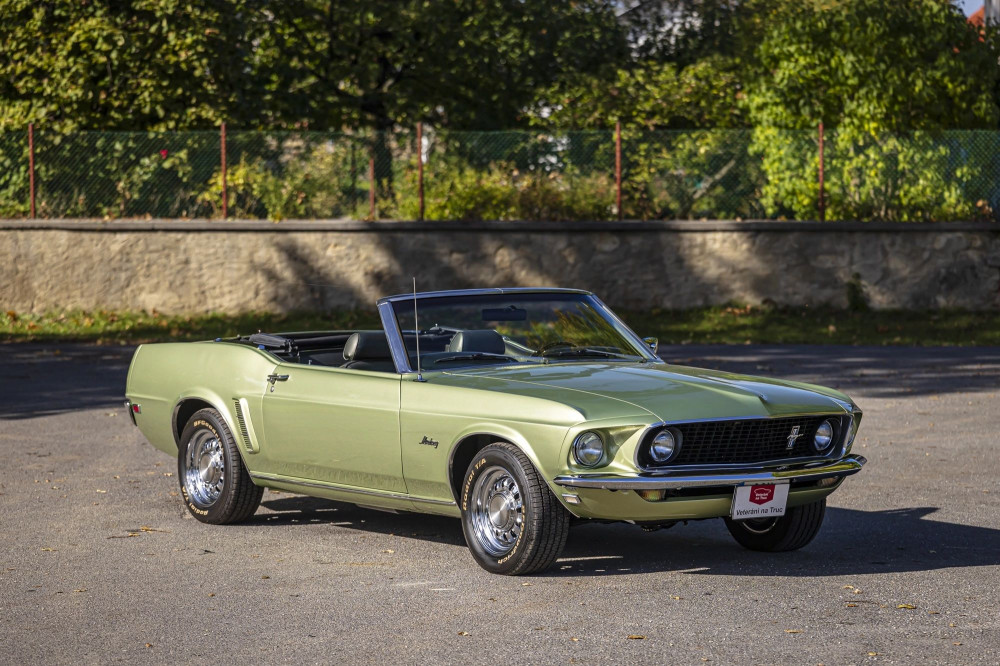 2500x0-storage-uploads-media-car-1418-ford-mustang-convertible-69-green-3-q3bt.jpeg