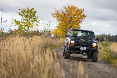 Jeep Cherokee 4.0_101