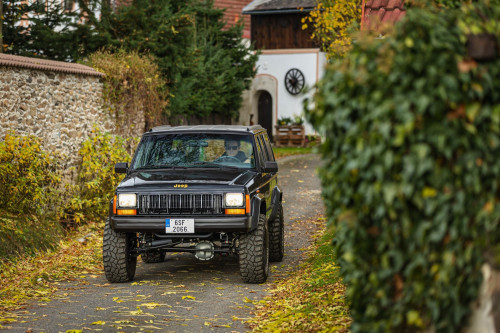 Jeep Cherokee 4.0_121