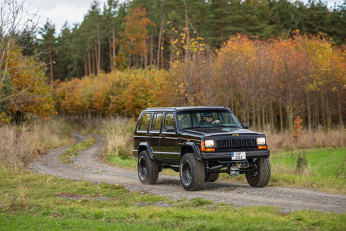 Jeep Cherokee 4.0_133