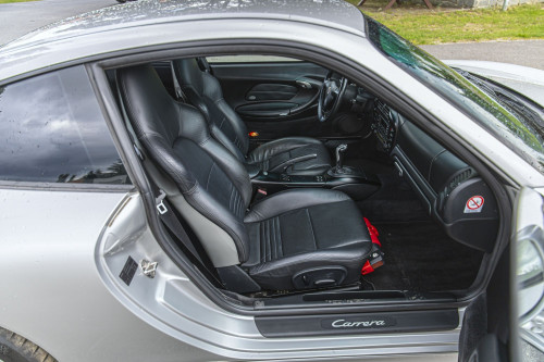 0-2000x0-storage-uploads-media-car-1525-porsche-911-carrera-2-996-3-wjie-6nfw-.jpg