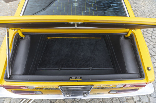 0-2500x0-storage-uploads-media-car-1514-low-maserati-ghibli-yellow-99-j5ei-.jpg