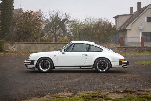 0-2500x0-storage-uploads-media-car-1515-porsche-911-3-0-sc-white-64-ohqw-.jpg