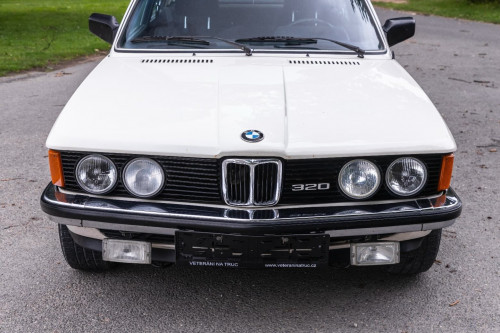 0-bmw-e21-320-13-.jpg