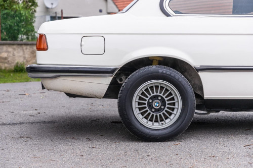 0-bmw-e21-320-22-.jpg