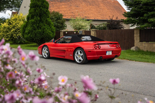 0-ferrari-355f1-77-.jpg