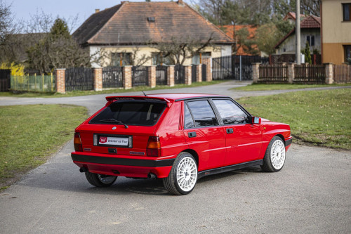 0-lancia-delta-integrale-8v-red-88-.jpg