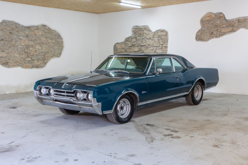 1967 Oldsmobile Cutlass Supreme