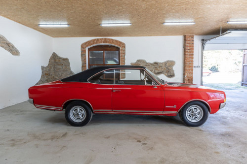 0-opel-commodore-ss-28-.jpg