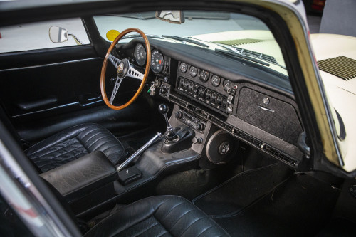 Jaguar E-type MKII 4.2_13
