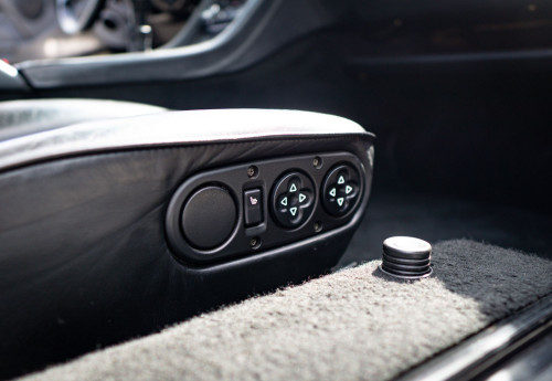 2D8033E2-1E0C-40FF-AE78-55E96E484642