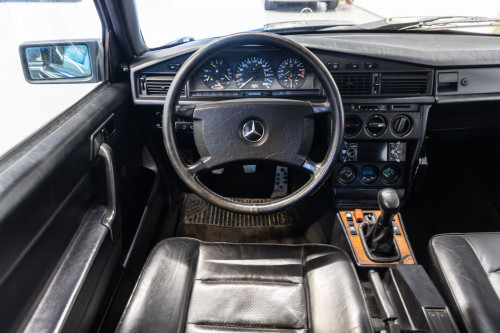Mercedes 2.3 16V_21.JPG
