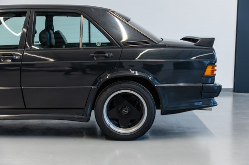 Mercedes 2.3 16V_5.JPG