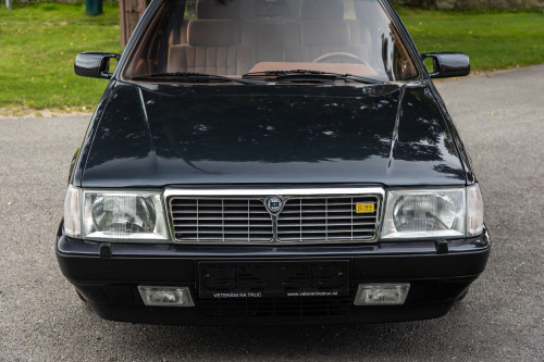 Lancia Thema 8.32_13