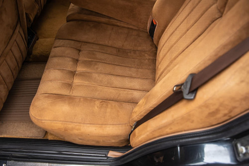 Lancia Thema 8.32_46