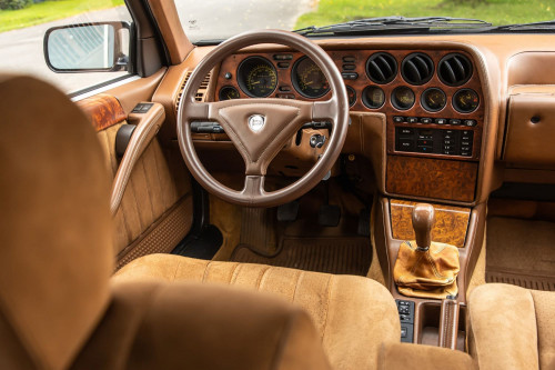 Lancia Thema 8.32_50