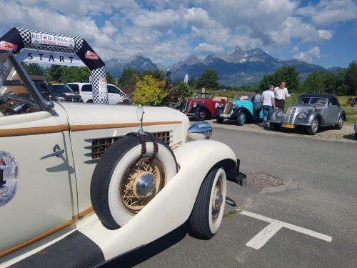 2019-07-12 09.44.51-1