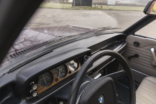 BMW 2002Touring Auctomobile_44