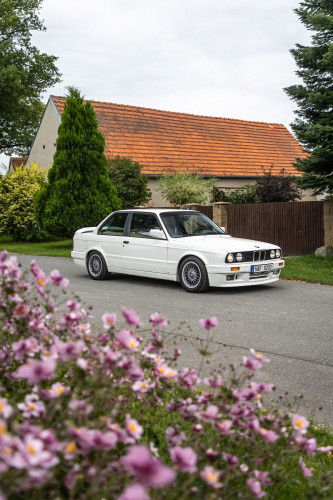 BMW 318is White_9