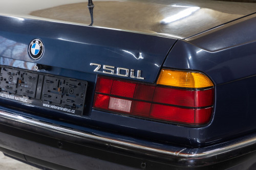 BMW 750iL_23.JPG