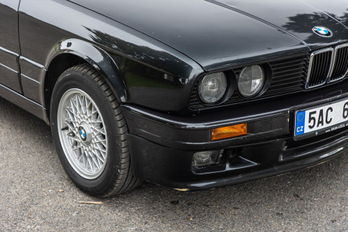 BMW e30 318is BLACK_19