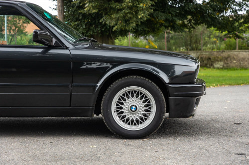 BMW e30 318is BLACK_20