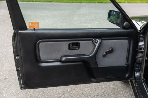 BMW e30 318is BLACK_31