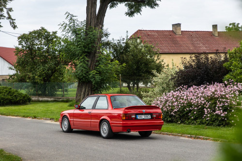 BMW e30 318is RED_1