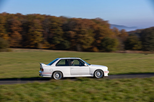 BMW e30 M3 (lightroom)-13