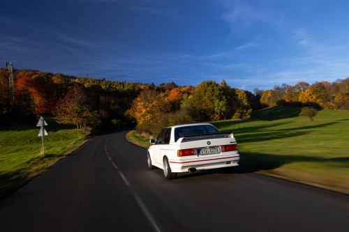 BMW e30 M3 (lightroom)-58