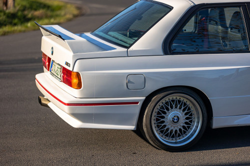 BMW e30 M3 (lightroom)-8