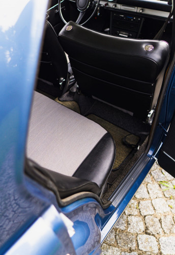 D9524C56-9884-404C-ADDB-3B20A648EFED