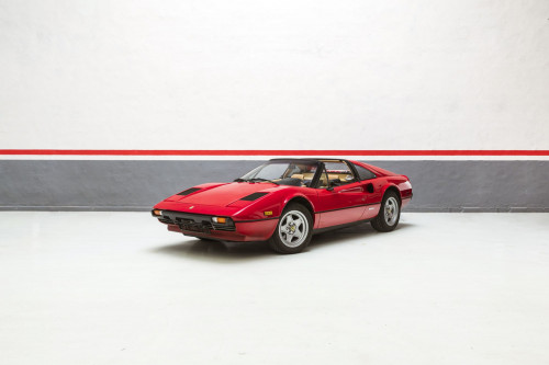 Ferrari 308GTSi_24