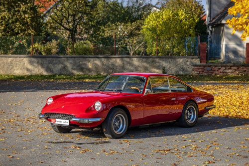 Ferrari 365 2+2_104