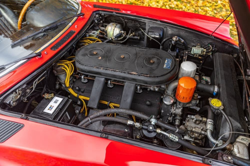 Ferrari 365 2+2_52