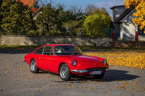 Ferrari 365 2+2_91