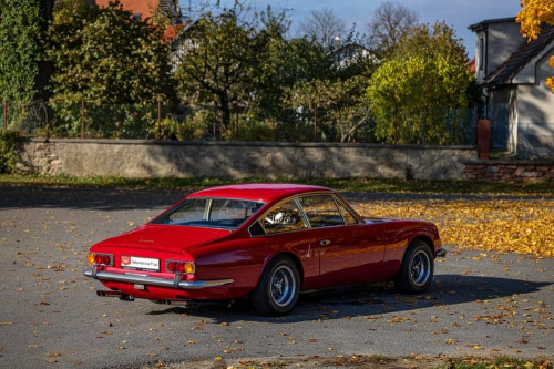 Ferrari 365 2+2_96