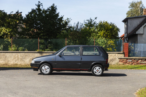 fiat-uno-turbo-auctomobile-1.jpg