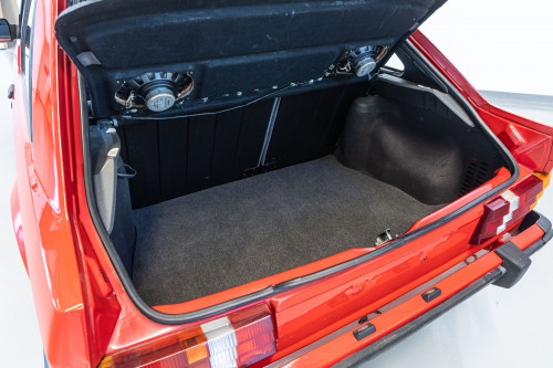 Ford Escort XR3i_21.JPG