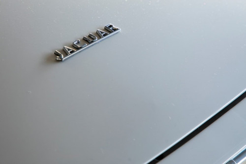 Jaguar E-type convertible bila _12