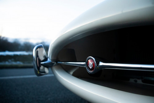 jaguar-e-type-convertible-bila-136-.jpg