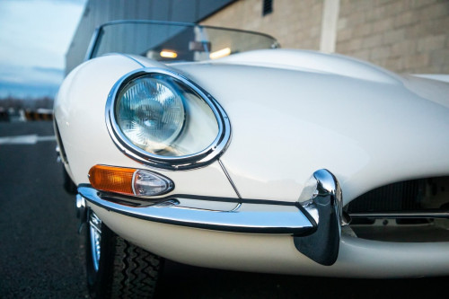 jaguar-e-type-convertible-bila-138-.jpg