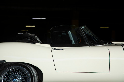Jaguar E-type convertible bila _21