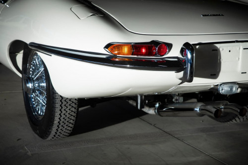 Jaguar E-type convertible bila _33