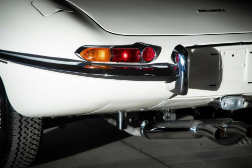 Jaguar E-type convertible bila _34