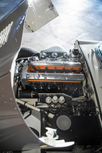 Jaguar E-type convertible bila _75