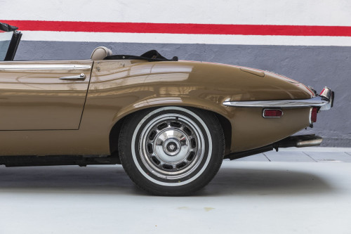 Jaguar E-type V12 - Auctomobile_10