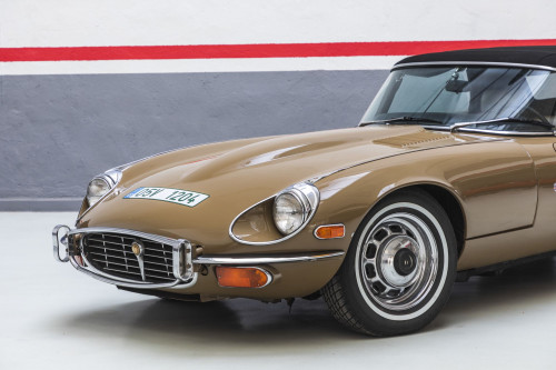 Jaguar E-type V12 - Auctomobile